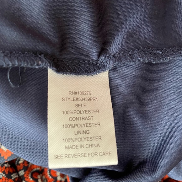 Danielrainn XL Geometric Patterned Ling Sleeved Dress, Lined Elastic Waist - Picture 5 of 5